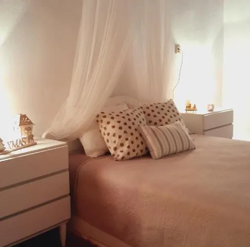 Gorjelina 's House *